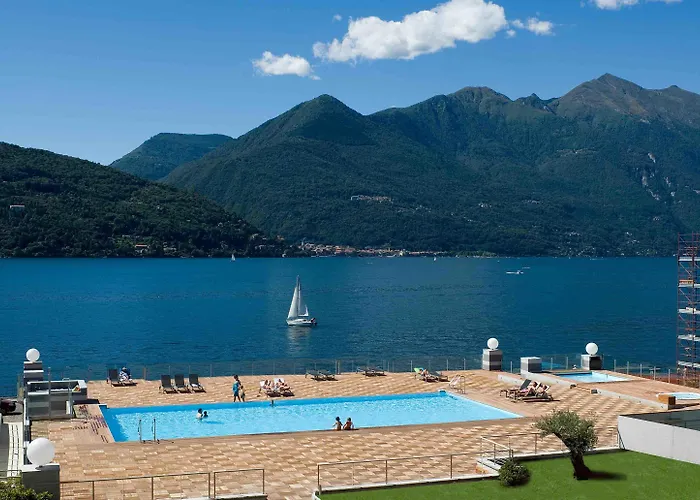 Golfo Gabella Lake