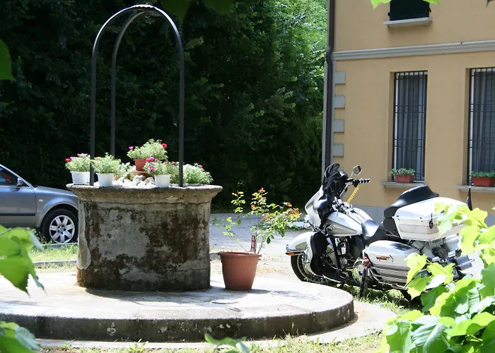 Residence Alle Scuole Country House