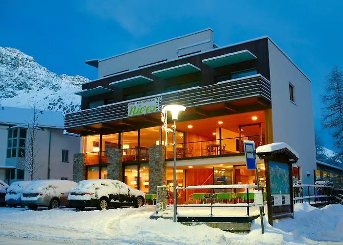 Bed&Breakfast Hostel Nives Sulden