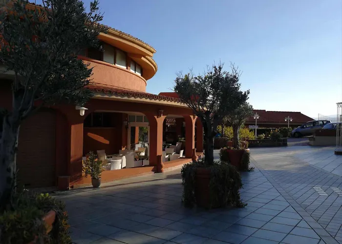 Hotel Baia Dell'Est