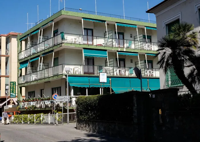 Hotel Tirreno