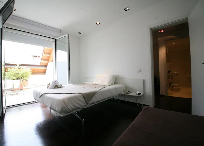 15.92 Hotel