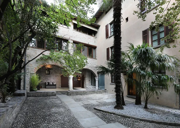 Suites&Atelier Lake