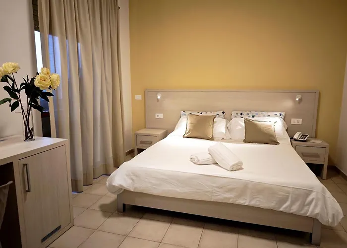 Hotel Residence Ulivi E Palme
