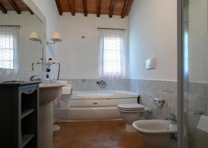Una Hotels Monterufoli Wine Country