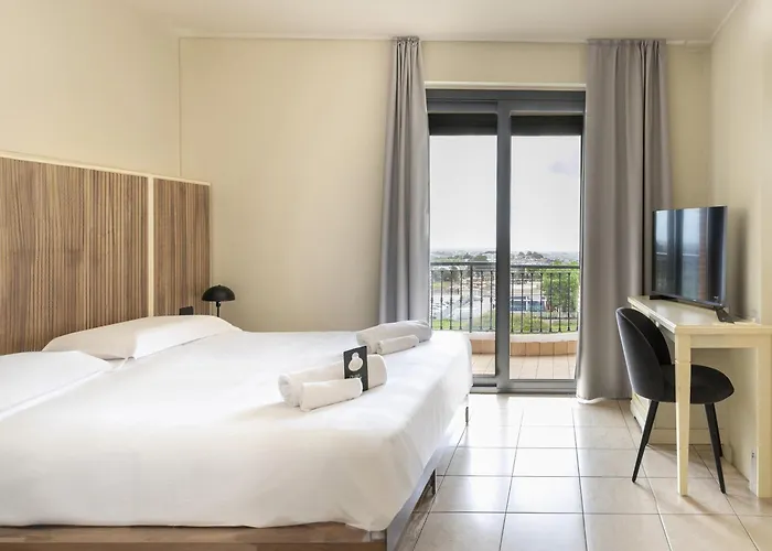 B&B HOTEL Pomezia Cortese