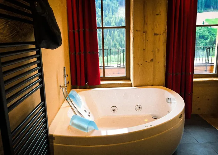 Mons Silva Private Luxury Chalets
