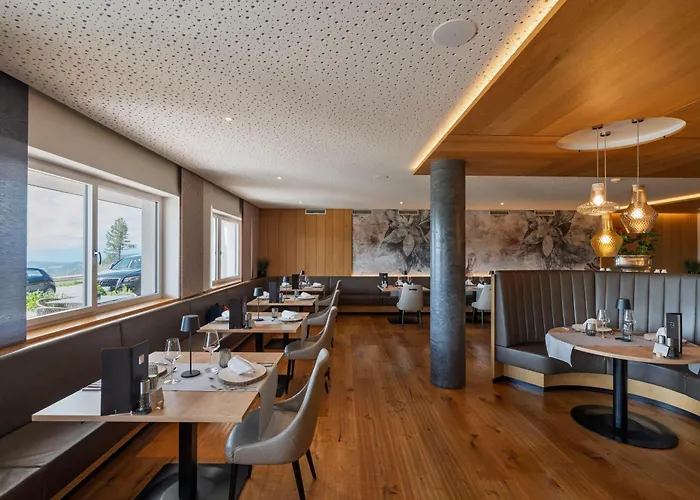 Hotel Das Royal In Obereggen