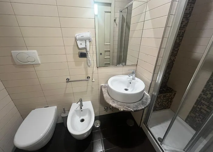 Seven Hostel & Rooms
