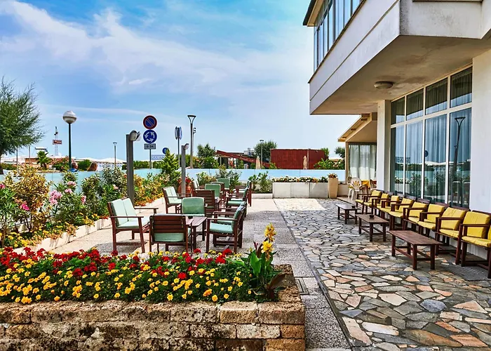 Caesar B&B Fronte Mare In Centro Di
