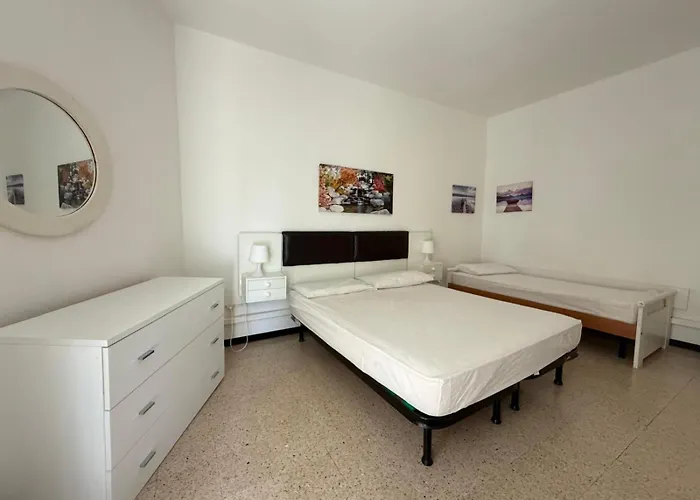 RESIDENCE CENTRO COMMERCIALE - WALTERIGATO Apartments SOLO PER FAMIGLIE