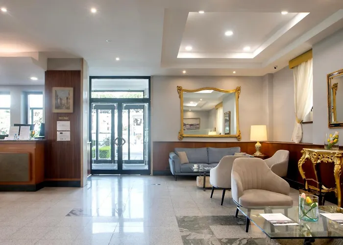 American Hotel