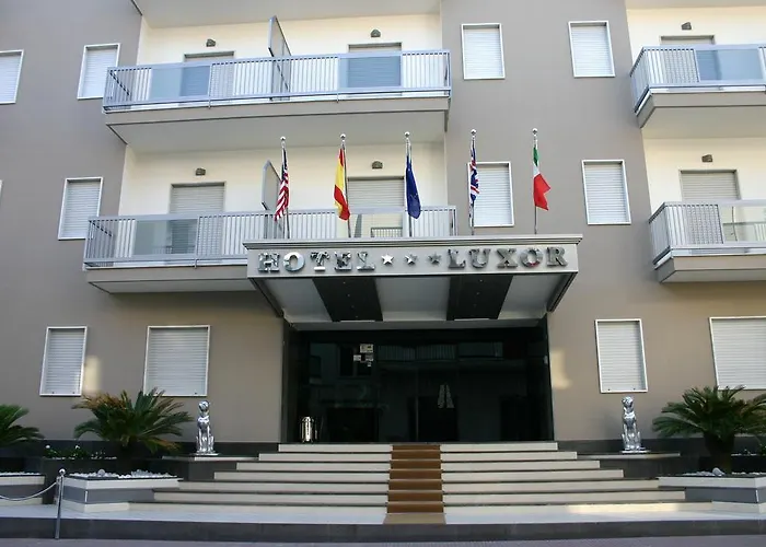 Hotel Luxor