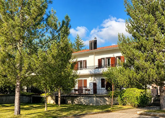 La Grande Casa Di Montagna