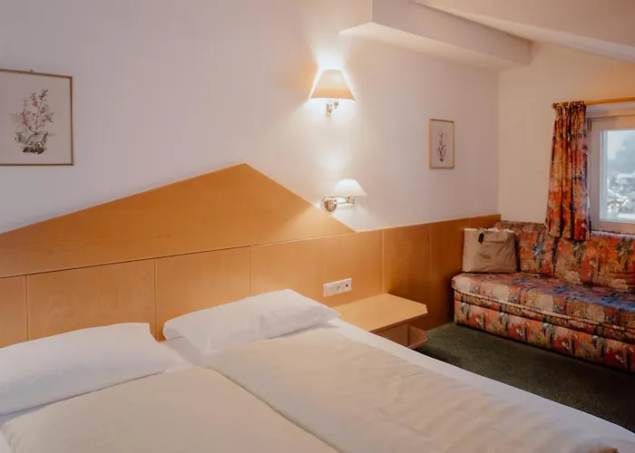 Hotel Fronza - Your Hike & Mountain Home Luttach