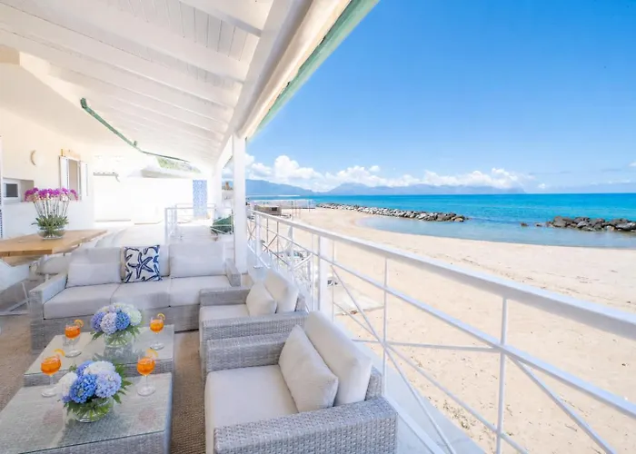 Amira Beach Villa By Le Dhome Sicily