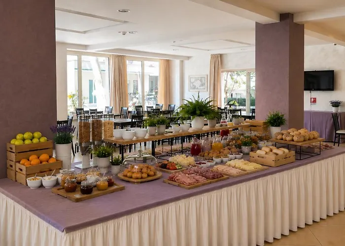 Hotel Villa Tina Easy Stay Room Only