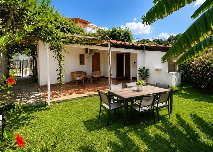 Ninfa Sul Mare Apartments - Free Swimming-Pool And Private Parking