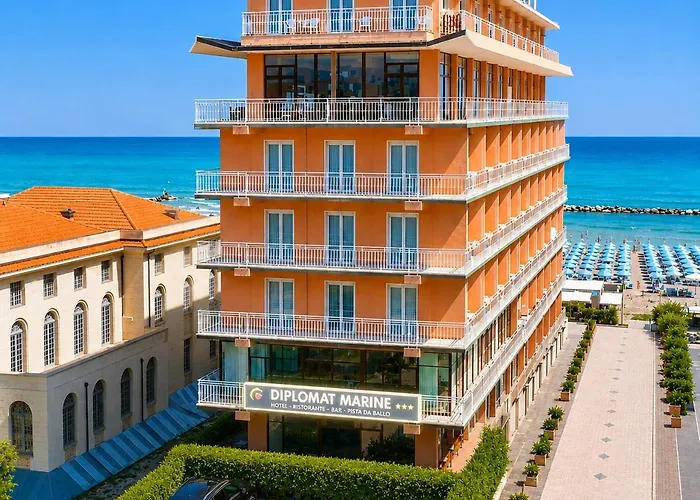 Diplomat Marine SeaFront Hotel Full Board - Pasti Inclusi
