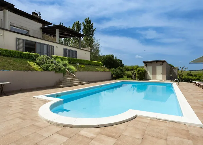 Villa Santoro al Paradiso Verde, Villa intera con Piscina