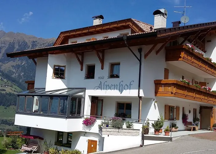 Hotel Garni Alpenhof Schenna