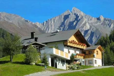 Unterhof
