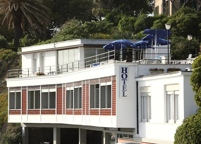 Hotel La Scogliera Cavi di Lavagna