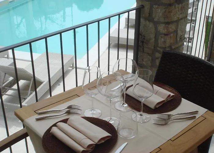 Hotel Baia Dei Pini Torri Del Benaco