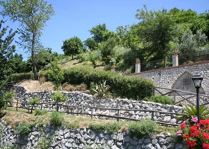 Agriturismo La Grotta