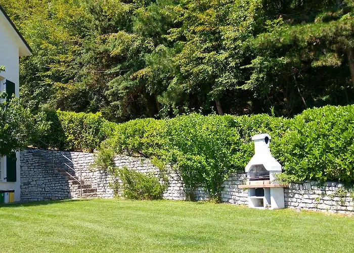 Villa Dina