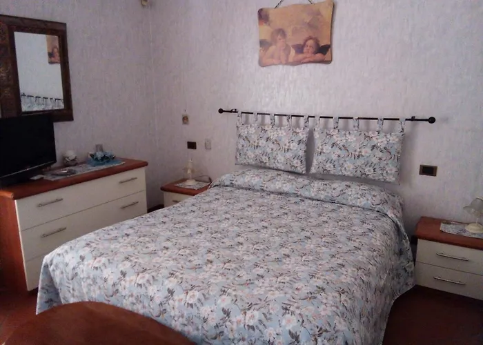Alexander Bed And Breakfast
