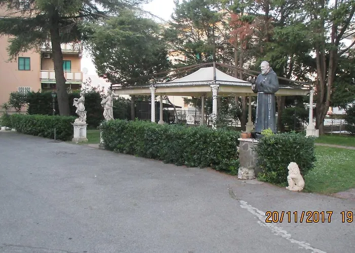 Hotel Degli Amici