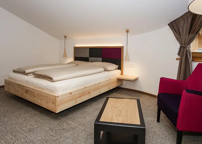 Hotel Gasthof Höllriegl Sarntal