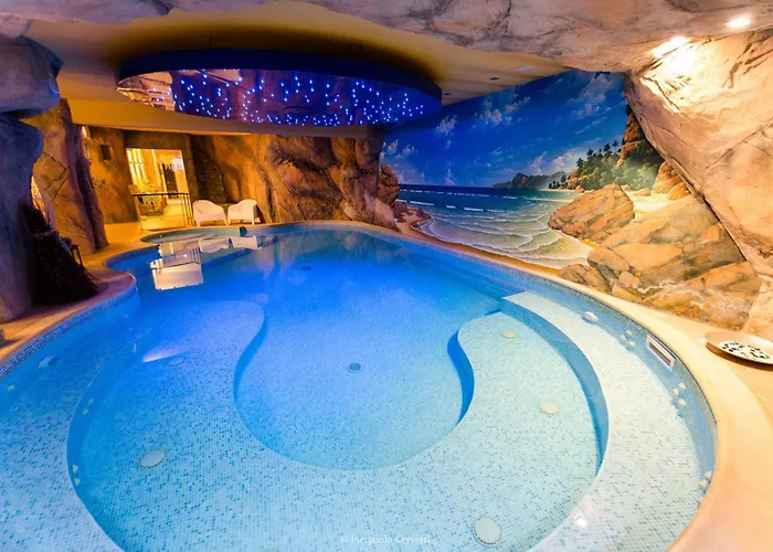 Paradise Hotel&Wellness