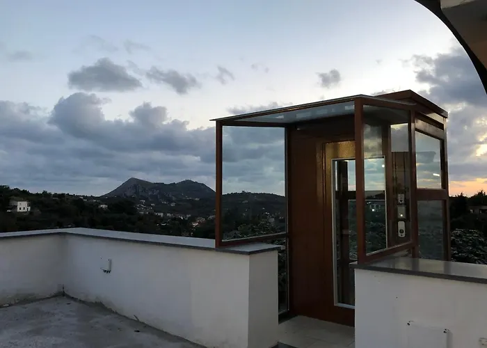 De Maria House