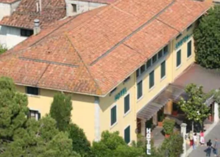 Hotel Ariston