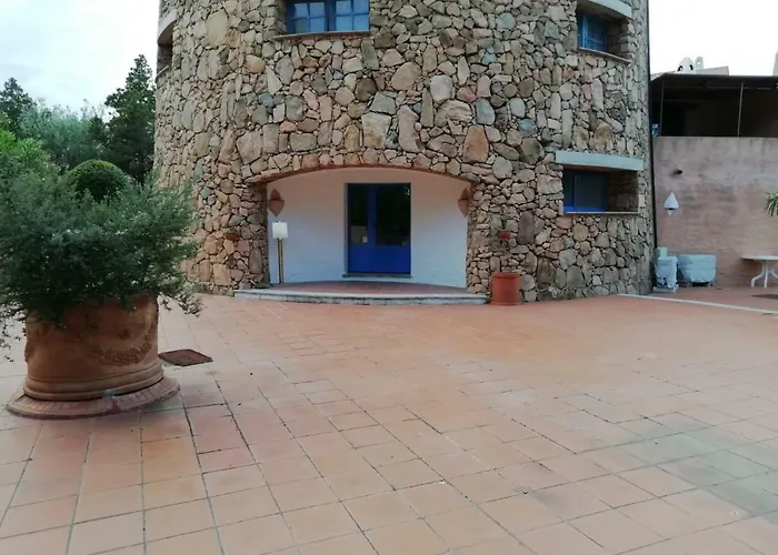 Calacavallo Village