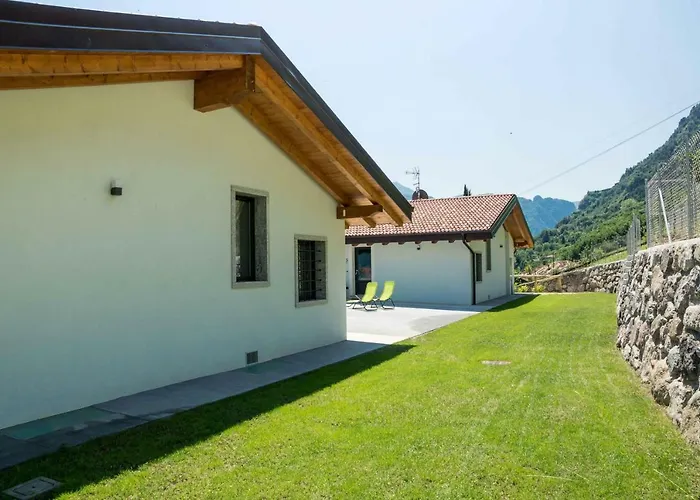 Rocca D'Anfo B&B-Apartments Lake View