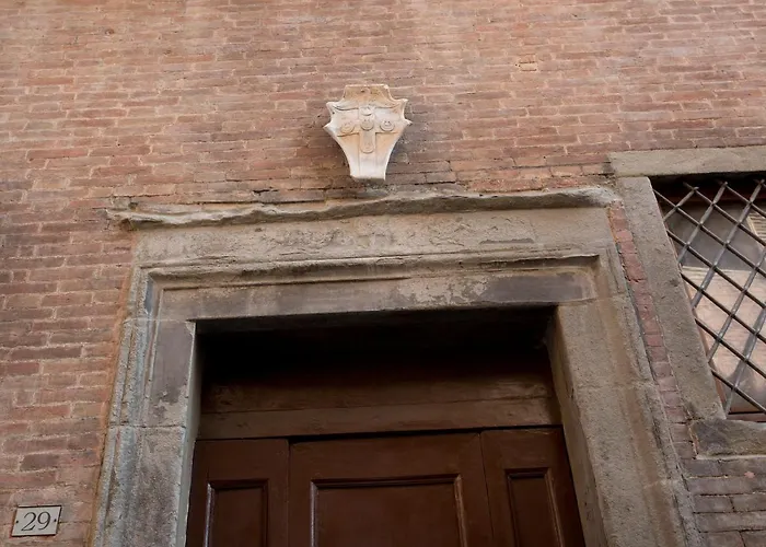 Palazzo Piccolomini