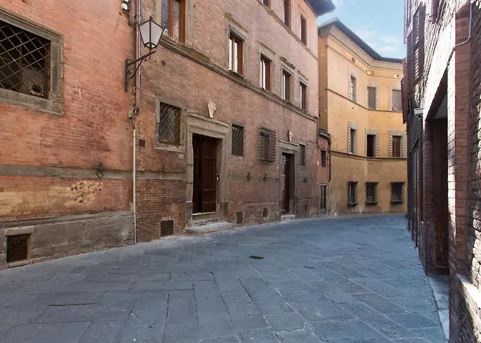 Palazzo Piccolomini
