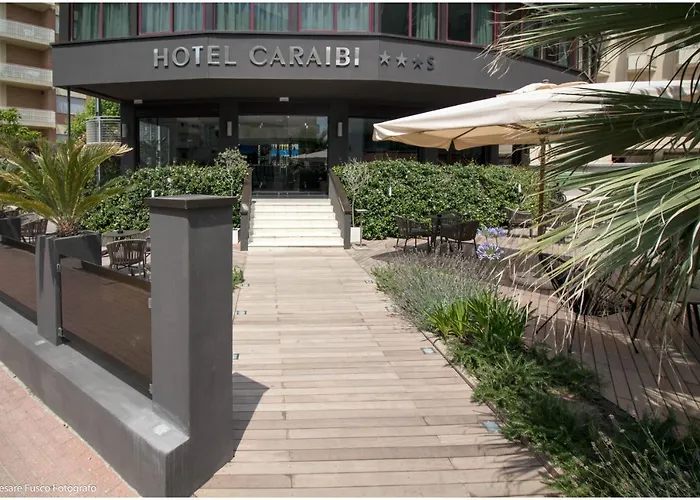 Caraibi - Breakfast Until 11-00 And Dinner-Mirabilandia Partner